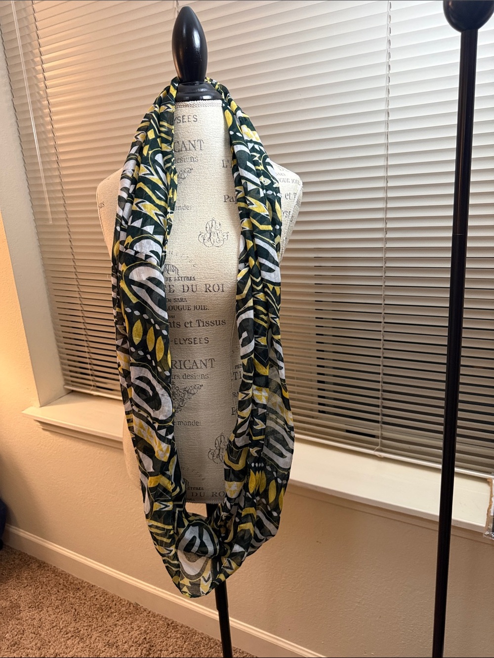 Lightweight Greeb Bay Packer Infinity Scarf in Green, Yellow & White